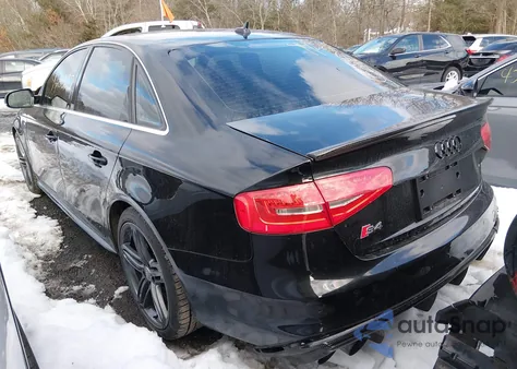 2013 Audi S4 3.0T Premium Plus z USA, uszkodzony, nr VIN WAUMGAFL7DA163164